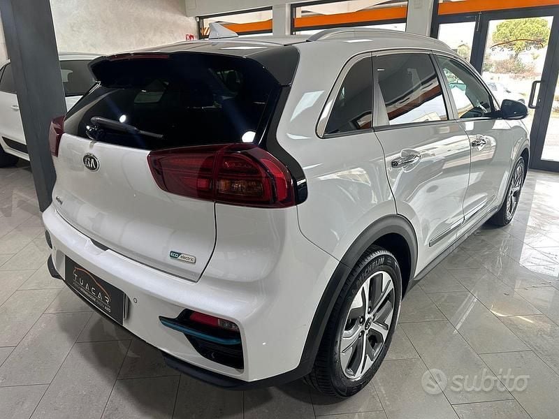 Usata Kia e-Niro 150 kW (204 CV) 2020 Bianco SUV