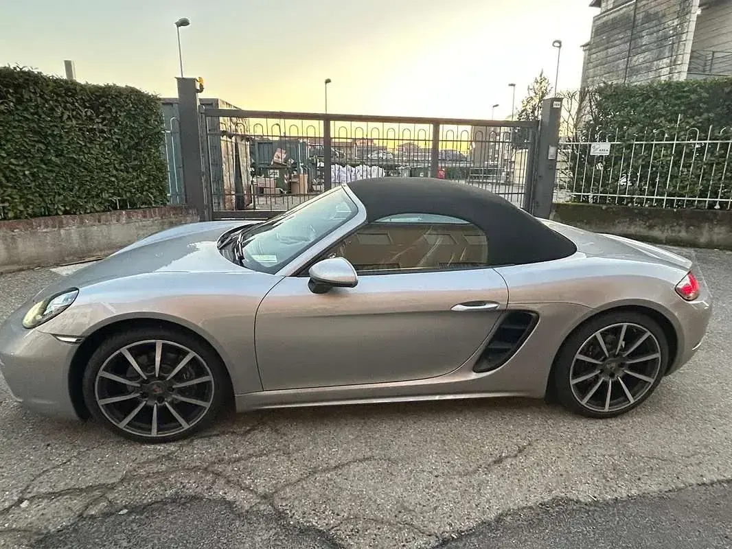 Usata Porsche 718 299 CV (219 kW) 2019 Cabrio