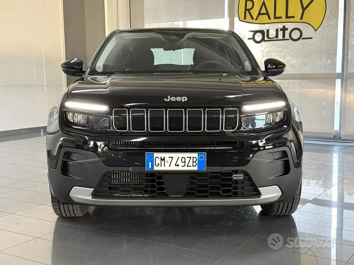 Usata Jeep Avenger Longitude 99 CV (72 kW) 2023 Nero SUV