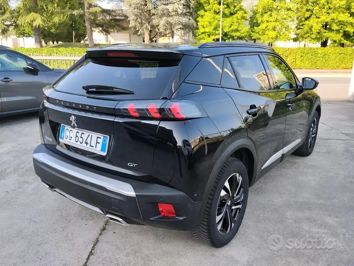 Usata Peugeot 2008 GT 131 CV (96 kW) 2021 Nero SUV
