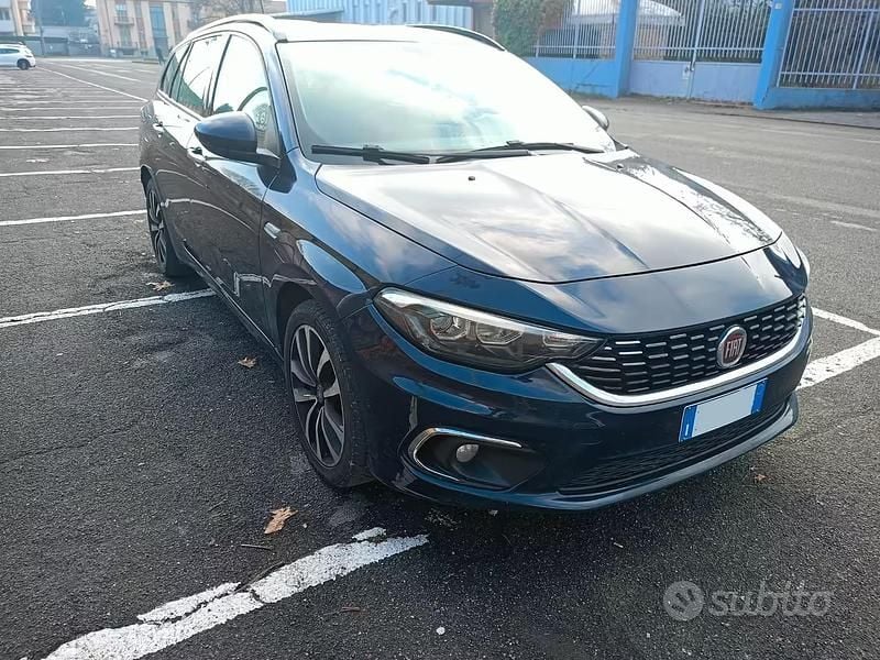 Usata Fiat Tipo Lounge 120 CV (88 kW) 2018 Blu Station wagon
