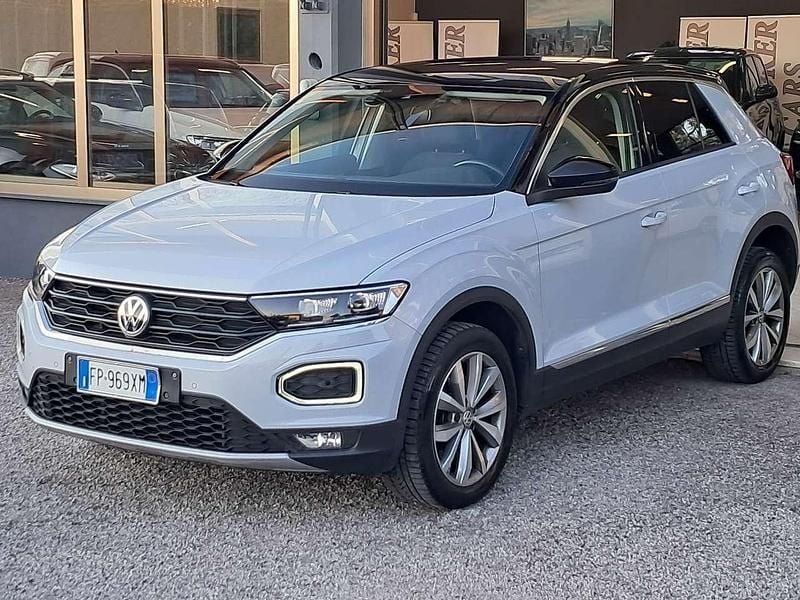 Usata VW T-Roc Advance 116 CV (85 kW) 2018 Grigio SUV