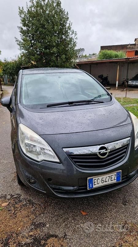 Usata Opel Meriva 95 CV (69 kW) 2011 Grigio Monovolume
