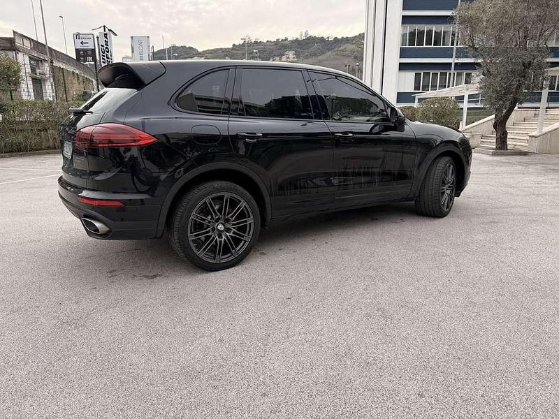 Usata Porsche Cayenne 262 CV (192 kW) 2016 SUV