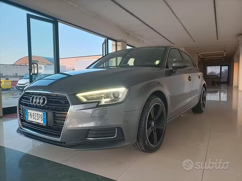 Usata Audi A3 150 CV (110 kW) 2018 Grigio Berlina