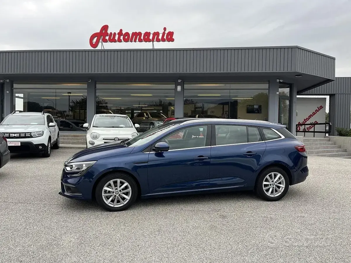 Usata Renault Mégane GrandTour 95 CV (69 kW) 2019 Bluazzurro Station wagon