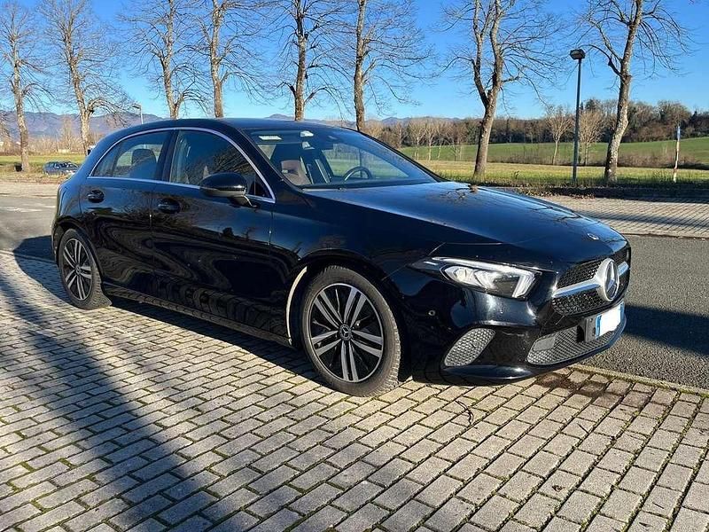 Usata Mercedes A200 150 CV (110 kW) 2021 Nero Berlina