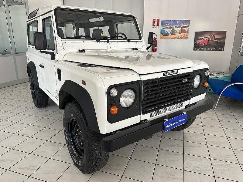 Usata 2001 Land Rover Defender 122 CV SUV – 13888 Mongrando (BI ...