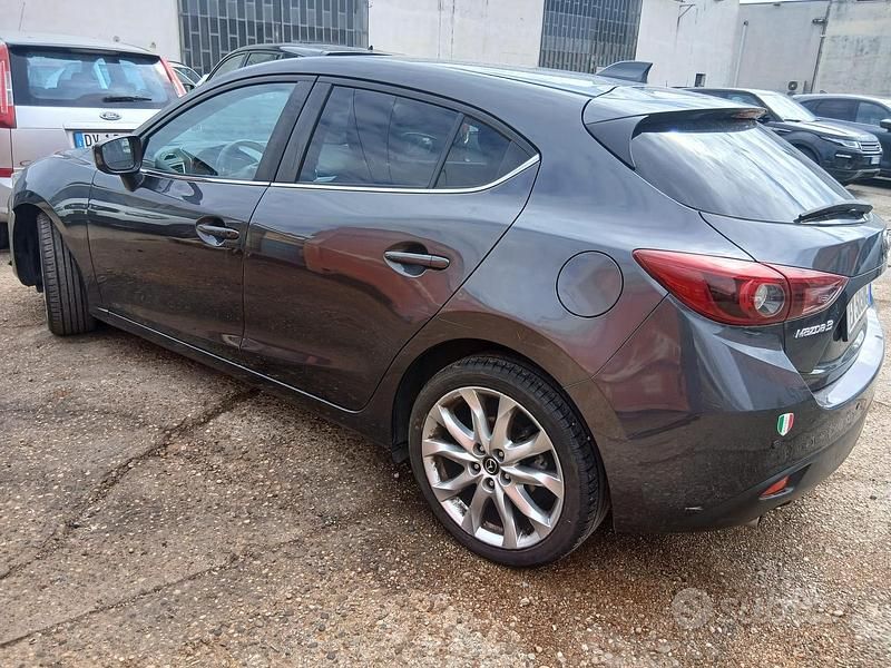Begagnad Mazda 3 Evolve 150 HK (110 kW) 2014 Sedan