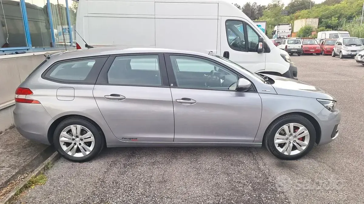 Usata Peugeot 308 Business-Line 99 CV (72 kW) 2018 Grigio Station wagon