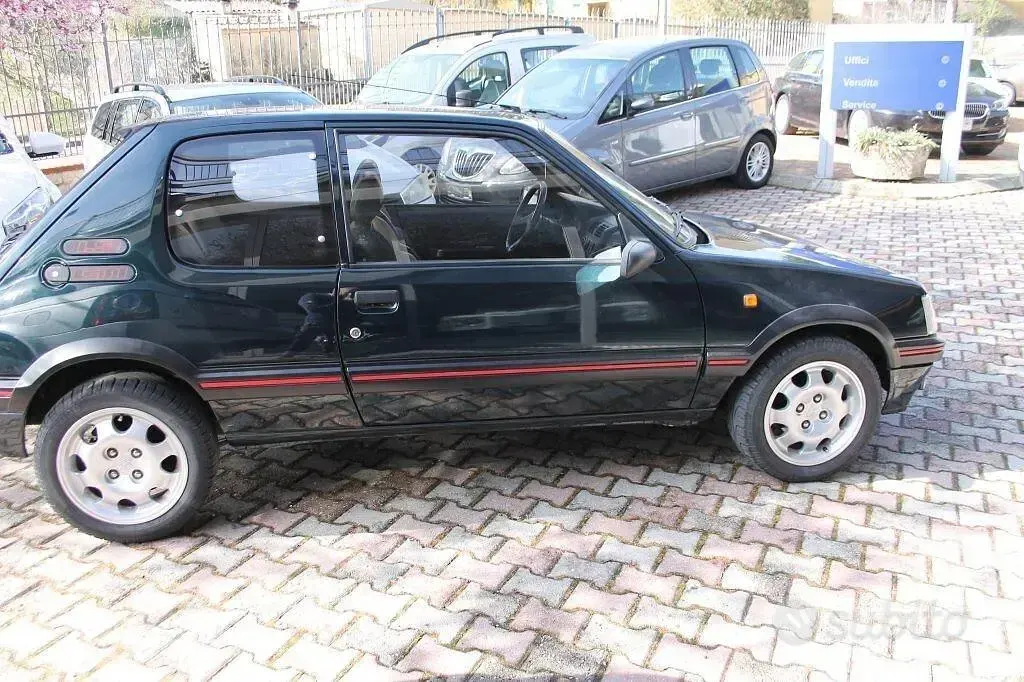 Usata Peugeot 205 128 CV (94 kW) 1992 Verde Utilitaria