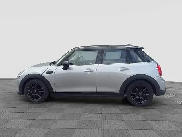 Usata Mini Cooper Classic 136 CV (100 kW) 2024 Argento Utilitaria