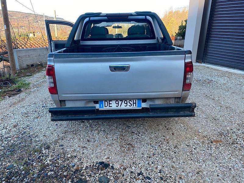 Usata Isuzu D-Max 2007 Grigio SUV