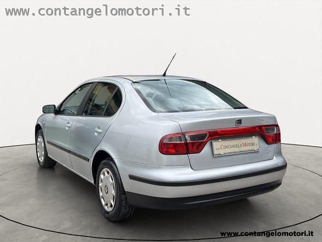Brugt Seat Toledo Stella 110 HK (80 kW) 2002 Grå Sedan