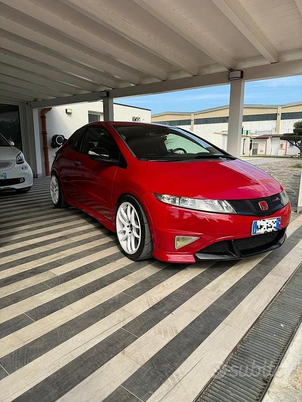 Rosso Usata 2007 Honda Civic Type R Coupé | 10.000 € - Immagine 1/4