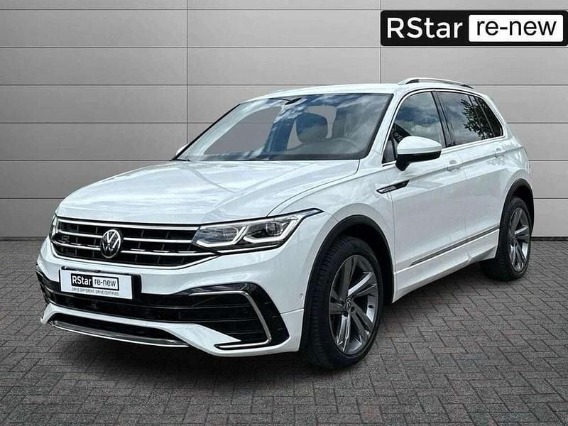 Bianco Usata 2023 VW Tiguan R-line SUV | 32.000 € (Buon prezzo) - Immagine 1/4