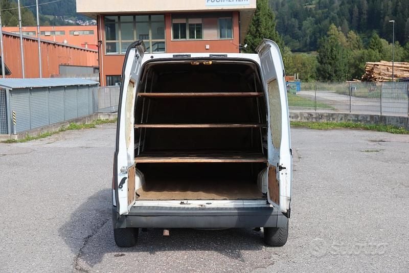 Usata Ford Transit Connect 2011 Bianco Monovolume