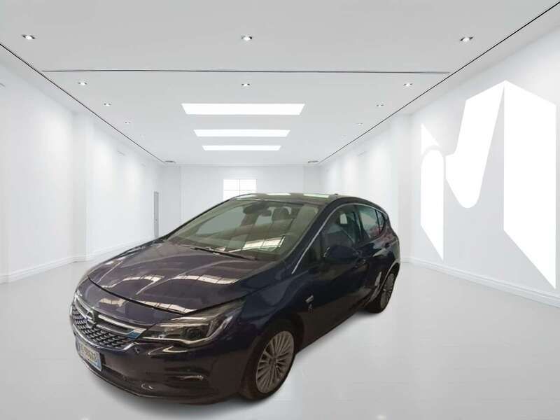 Blu/azzurro Usata 2016 Opel Astra Innovation Tre volumi | 9200 € (Buon prezzo) - Immagine 1/4