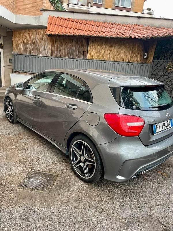 Grigio Usata 2015 Mercedes A180 AMG Tre volumi | 13.900 € (Super prezzo) - Immagine 1/4