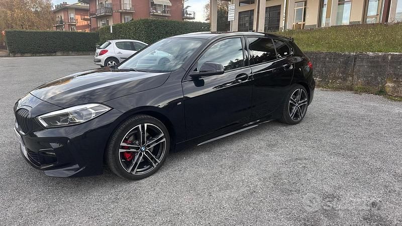 Usata BMW 116 M Sport 116 CV (85 kW) 2022 Nero Utilitaria