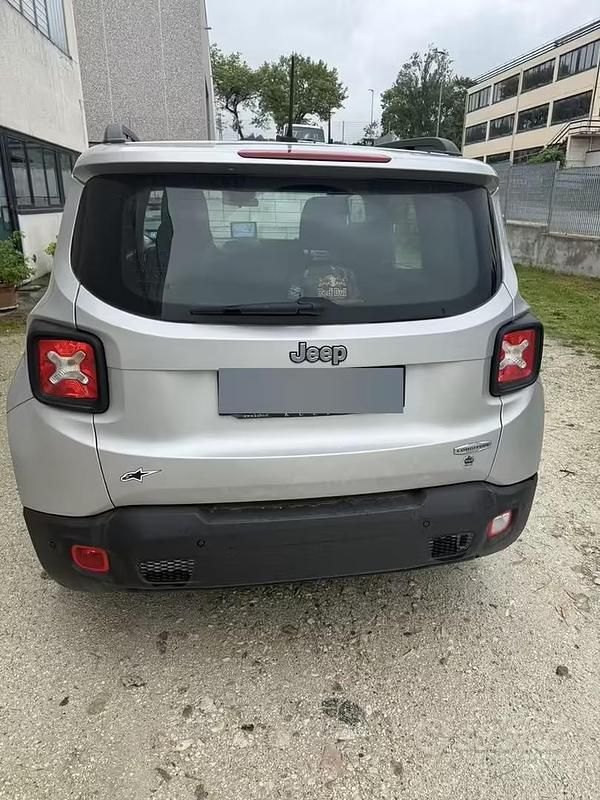 Usata Jeep Renegade Longitude 120 CV (88 kW) 2016 Grigio SUV