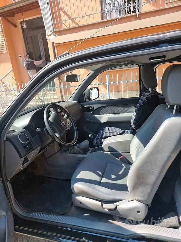 Usata Mazda BT-50 Active 143 CV (105 kW) 2009 Nero Pick-up