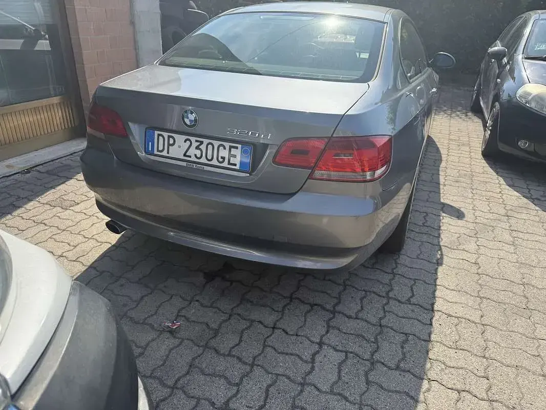 Usata BMW 320 177 CV (130 kW) 2008 Coupé
