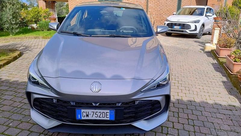 Usata MG MG3 Comfort 102 CV (75 kW) 2024 Argento Utilitaria