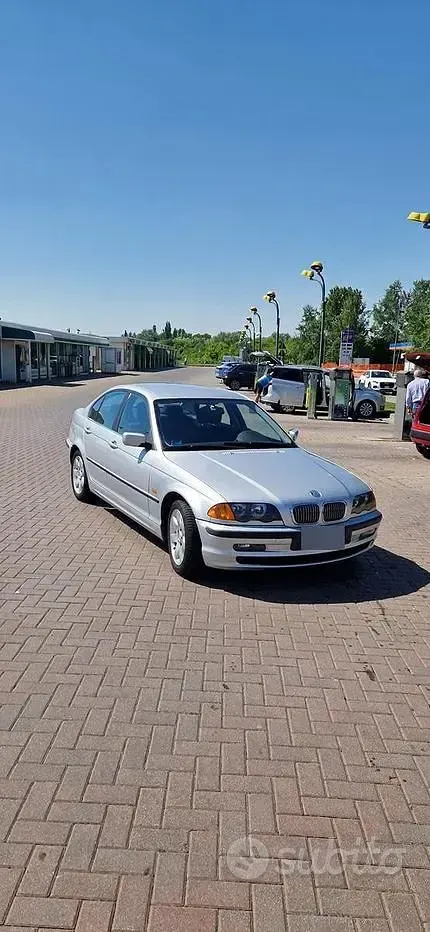Usata BMW 2000 150 CV (110 kW) 1998 Grigio Berlina
