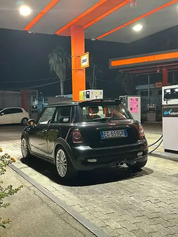 Usata Mini ONE 98 CV (72 kW) 2011 Utilitaria