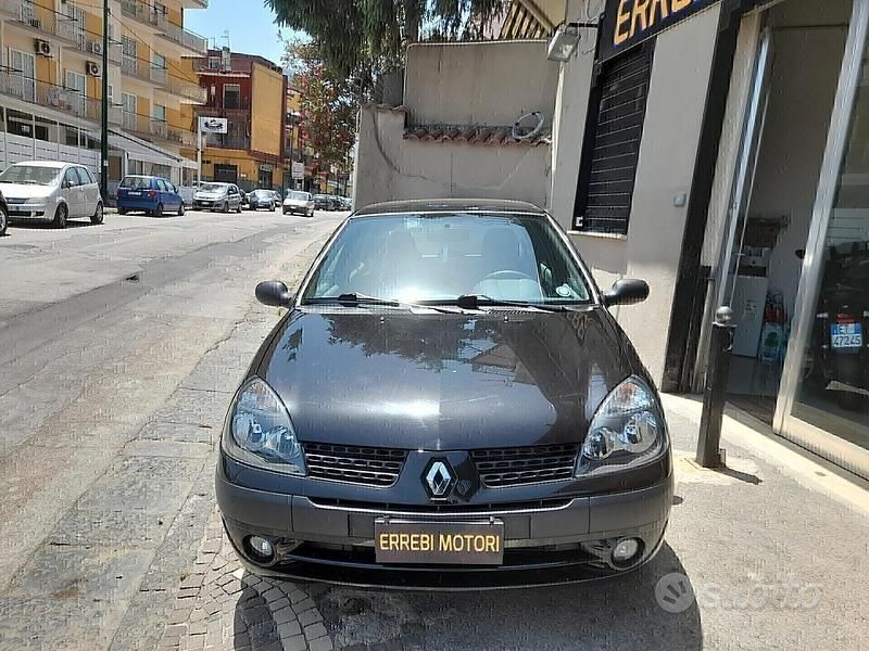 Usata Renault Clio II 58 CV (42 kW) 2003 Nero Berlina