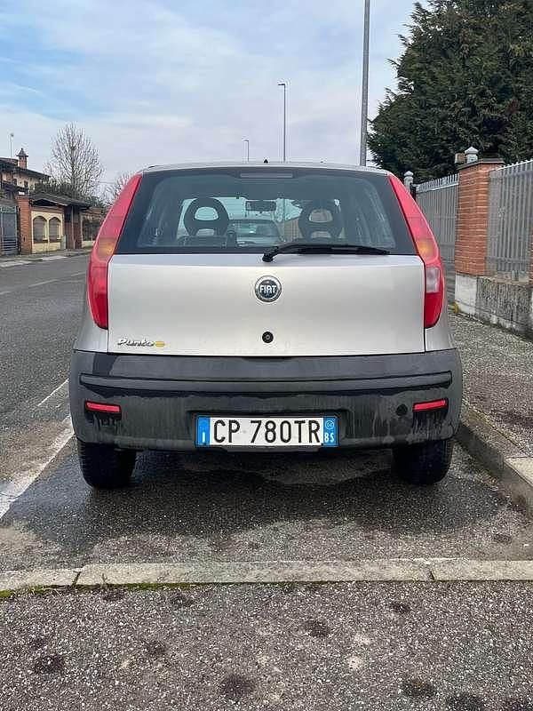 Occasion Fiat Punto 60 ch (44 kW) 2004 Argent Citadine
