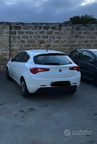 Usata Alfa Romeo Giulietta 150 CV (110 kW) 2018 Bianco Utilitaria