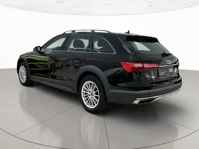 Usata Audi A4 Allroad Business 204 CV (150 kW) 2024 Nero brillante Station wagon