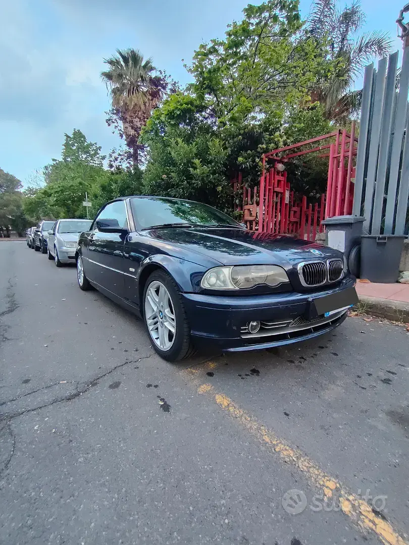 Usata BMW 330 Cabriolet 231 CV (169 kW) 2001 Blu Cabrio