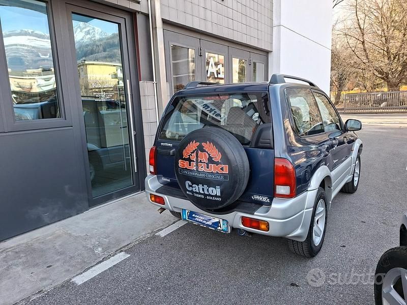 Usata Suzuki Grand Vitara 128 CV (94 kW) 2006 Blu Station wagon