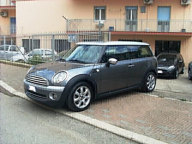 Grigio Usata 2010 Mini Cooper D Clubman Station wagon | 5450 € (Buon prezzo) - Immagine 1/4