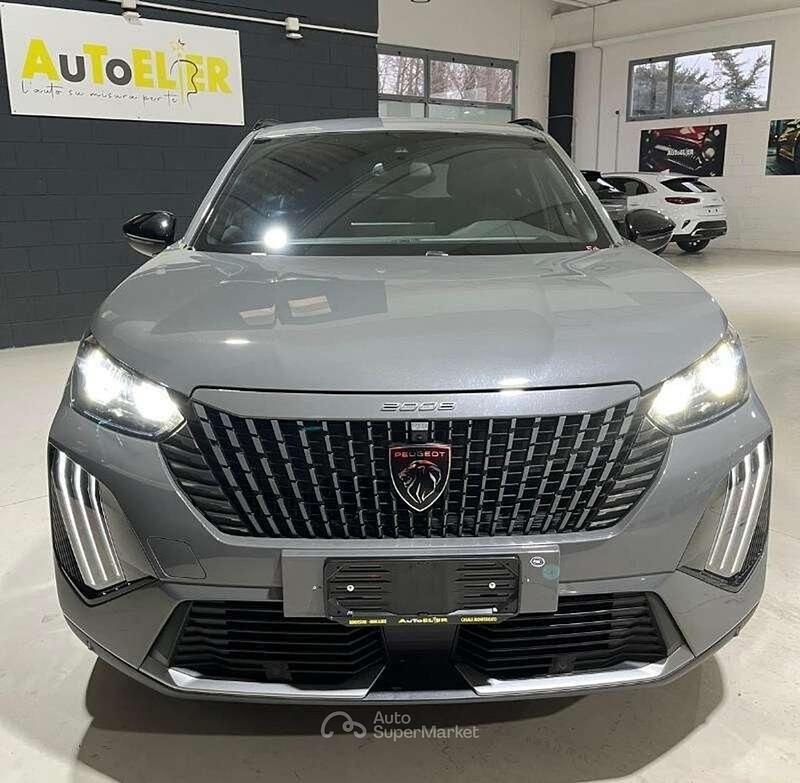 Usata Peugeot 2008 Allure 102 CV (75 kW) 2025 Grigio SUV