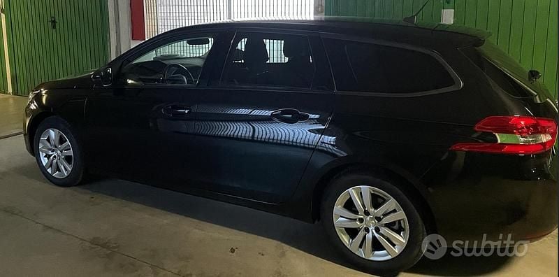Usata Peugeot 308 SW Business-Line 131 CV (96 kW) 2018 Nero Station wagon