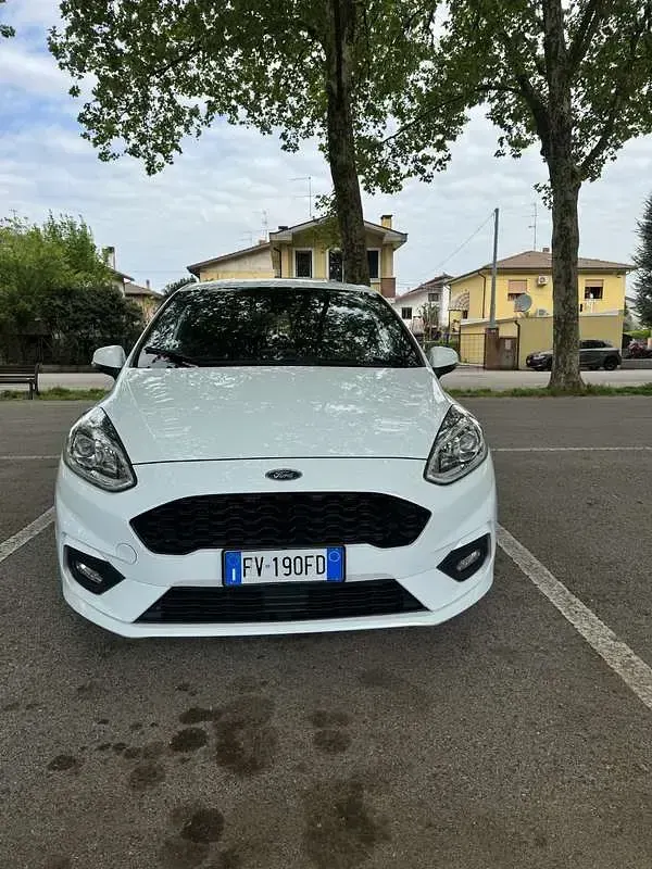 Usado Ford Fiesta ST-Line 101 HP (74 kW) 2019 Citadino