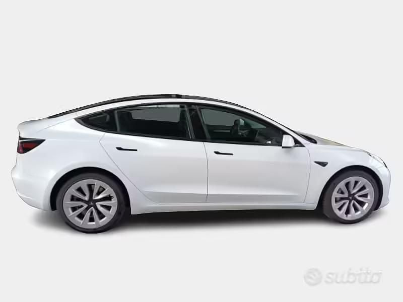 Usata Tesla Model 3 Standard Range 208 kW (283 CV) 2021 Bianco Berlina