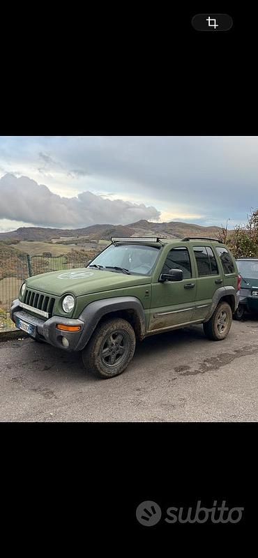 Second-hand Jeep Cherokee 116 CP (85 kW) 2002 Verde SUV