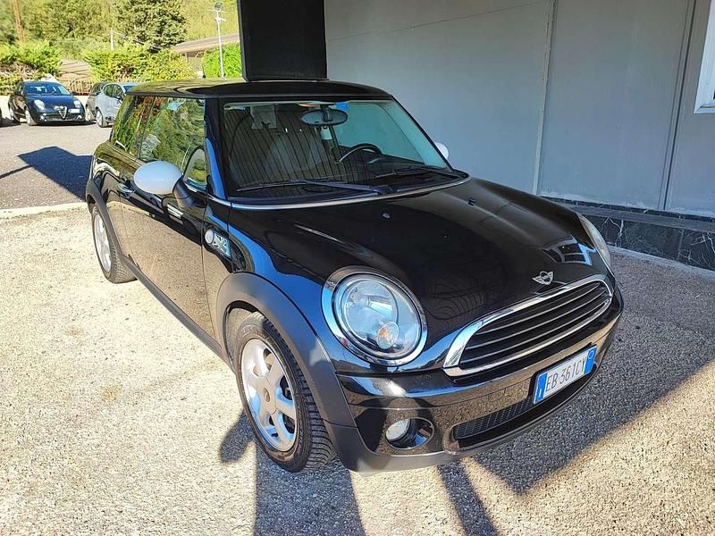 Usata Mini ONE 75 CV (55 kW) 2010 Nero Utilitaria