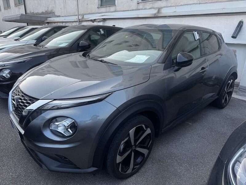 Usata Nissan Juke Tekna 114 CV (83 kW) 2022 Argento SUV