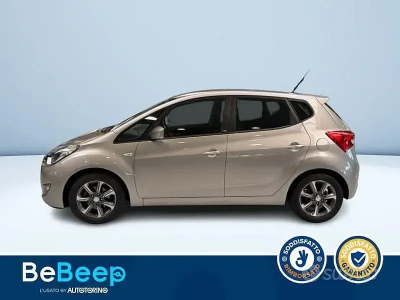 Usata Hyundai i20 124 CV (91 kW) 2019 Beige Utilitaria