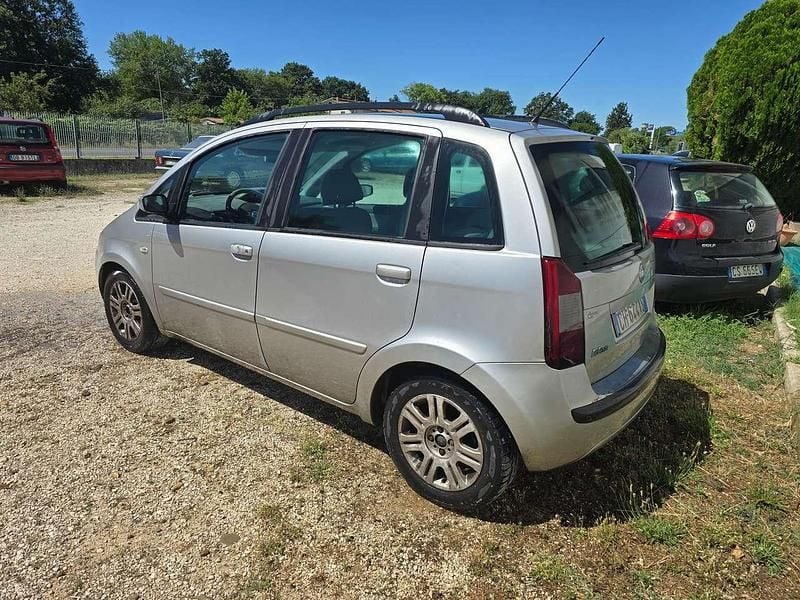 Usata Fiat Idea Dynamic 69 CV (50 kW) 2004 Argento Monovolume