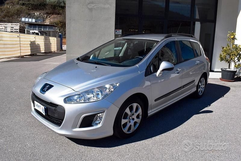 Usata Peugeot 308 Active 112 CV (82 kW) 2012 Argento Station wagon