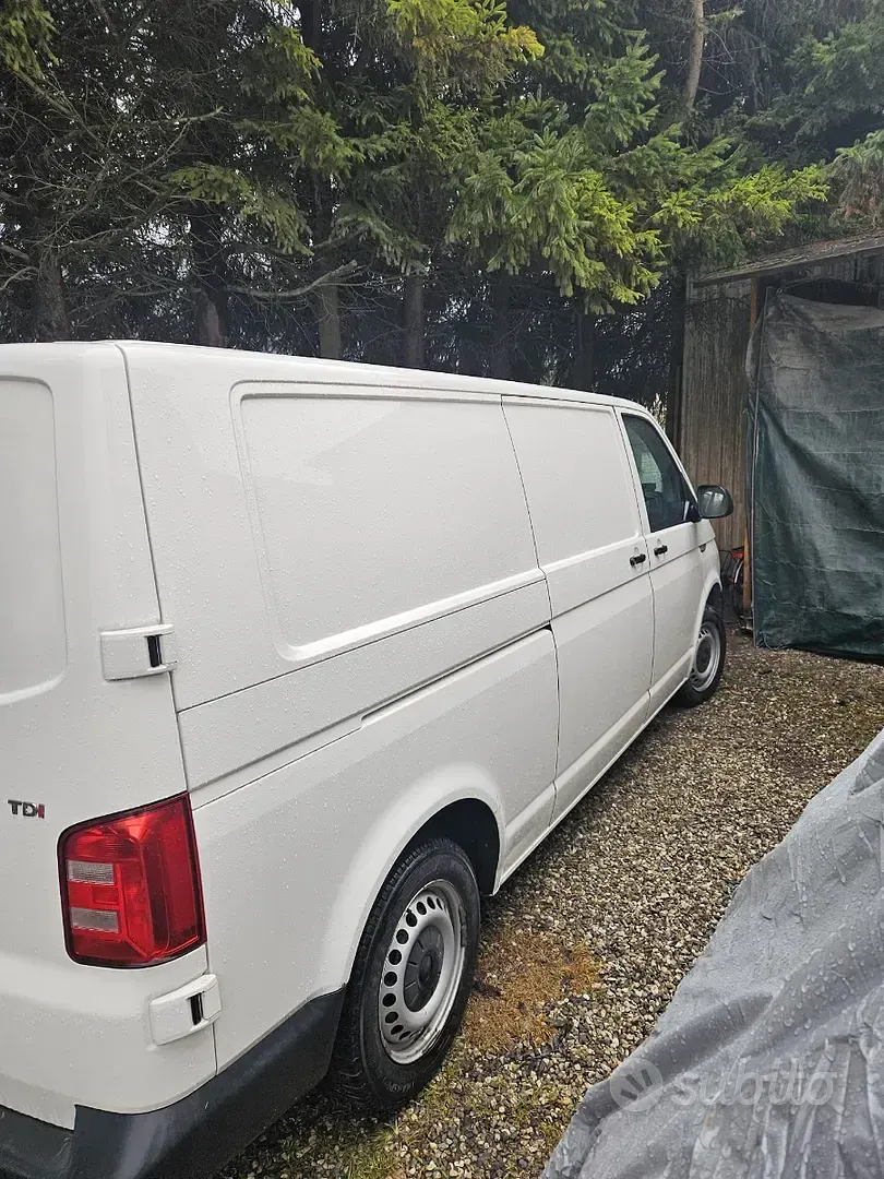 Usata VW T6 150 CV (110 kW) 2017 Bianco Furgone
