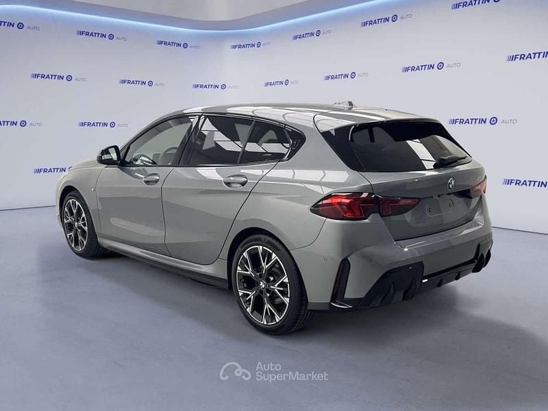 Usata BMW 120 M Sport 150 CV (110 kW) 2025 Grigio scuro Utilitaria