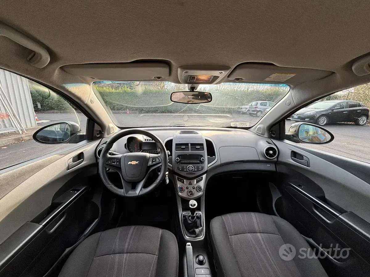 Usata Chevrolet Aveo 86 CV (63 kW) 2013 Nero Berlina